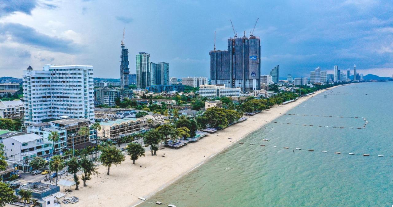 Happy Vikings - Beachfront جومتين بيتش المظهر الخارجي الصورة