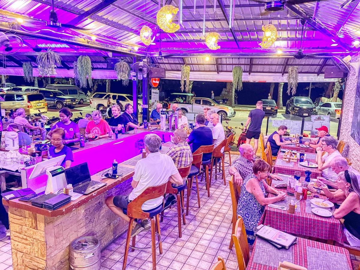 Happy Vikings - Beachfront جومتين بيتش المظهر الخارجي الصورة