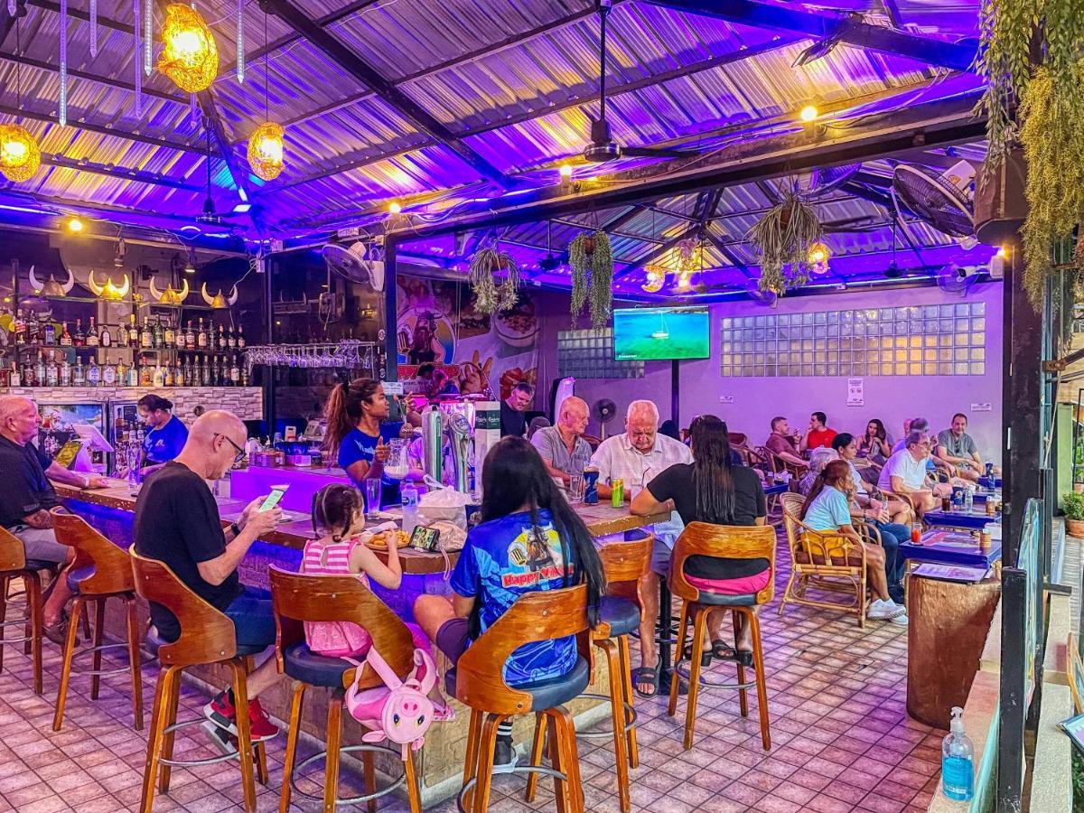 Happy Vikings - Beachfront جومتين بيتش المظهر الخارجي الصورة